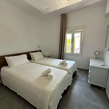 Pandora Hotell 2*