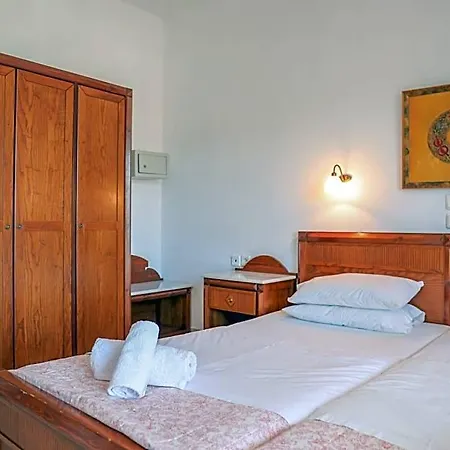 Pandora Hotell 2*